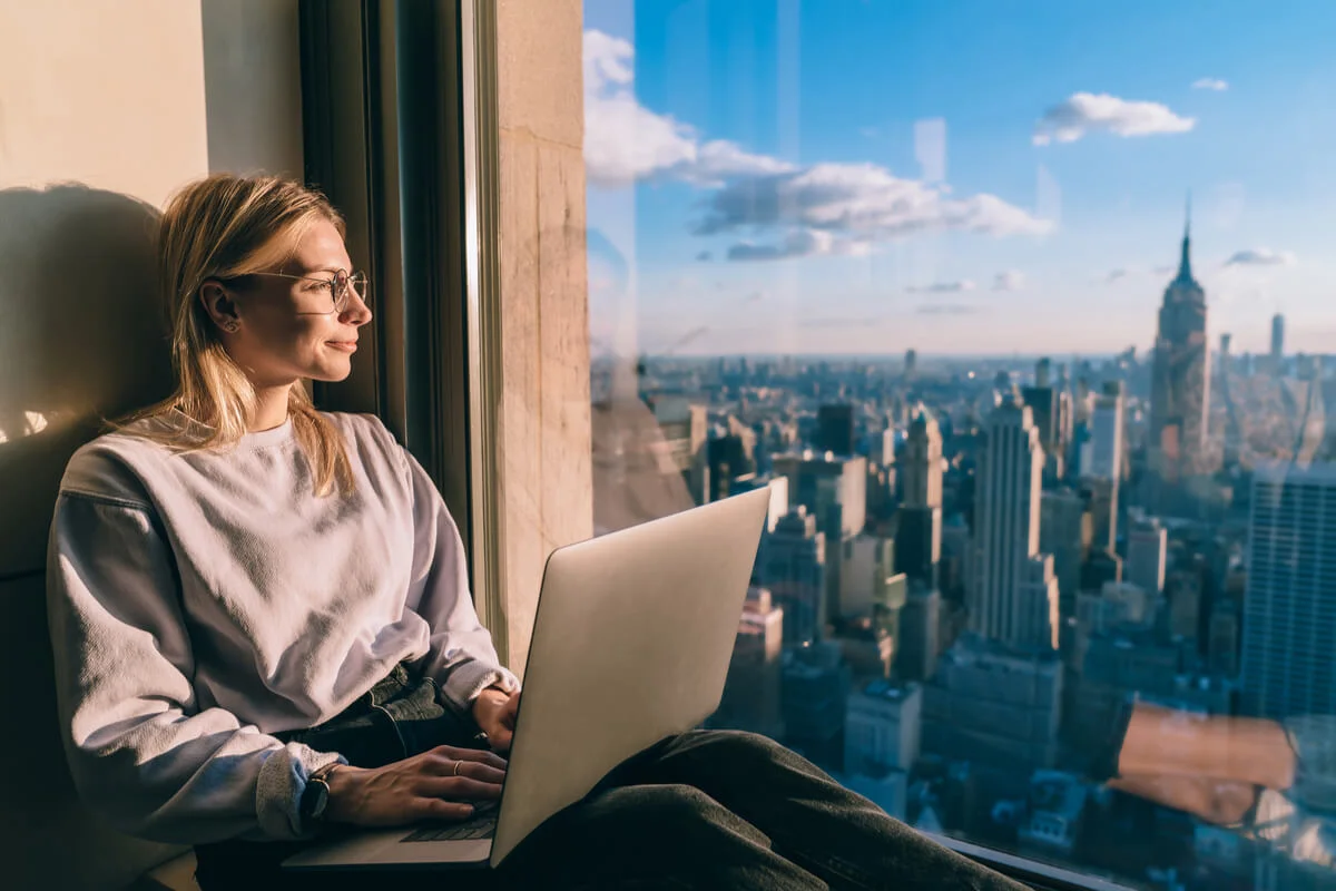 Secretos de destinos ideales para nómadas digitales hispanos